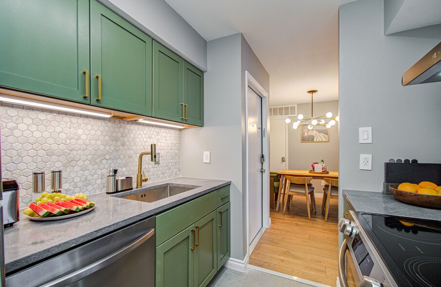 Building Photo - 8429 Hearth Dr