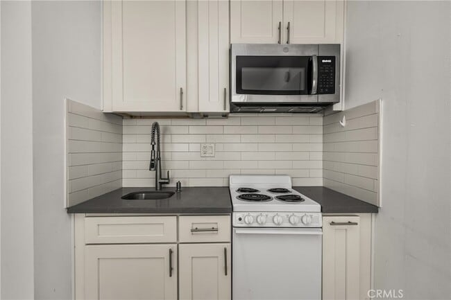 Building Photo - 16862 12th St