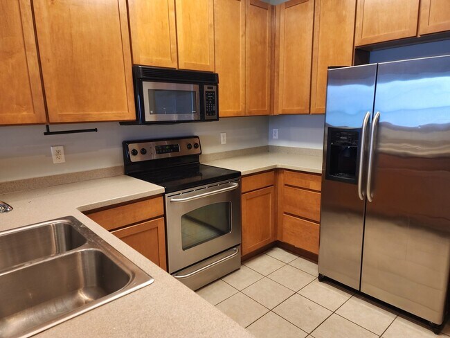 Building Photo - 2 Bedroom | 2 Bath Condo with Garage in Bellingham Park