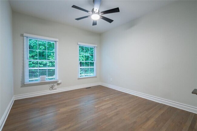 Building Photo - 3924 Ashford Dunwoody Rd NE