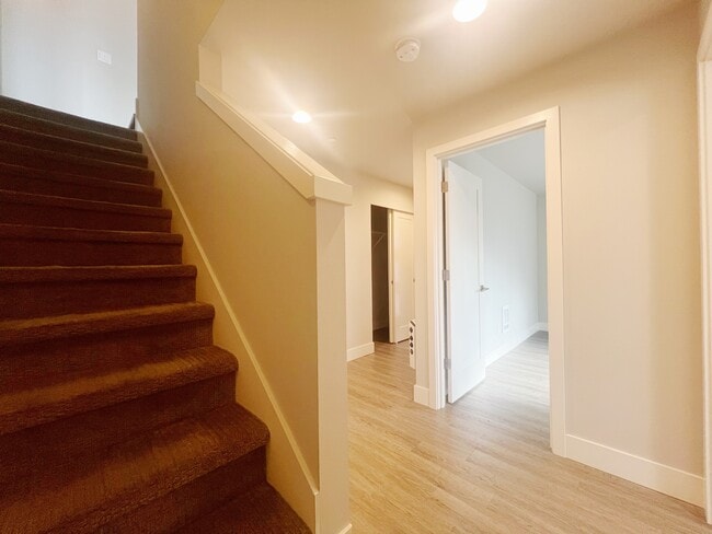 Building Photo - 18236 73rd Ave NE