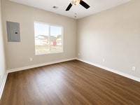 Building Photo - 803/05 Fox Ridge