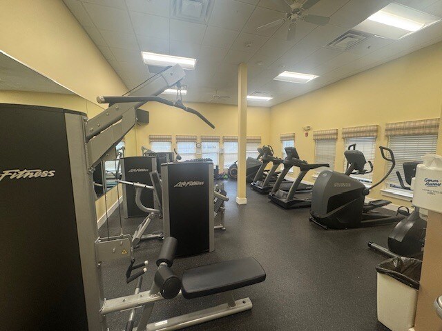 Building Photo - 4 Harvest Dr