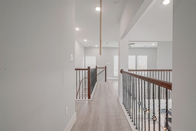 Building Photo - 9204 Buffum St