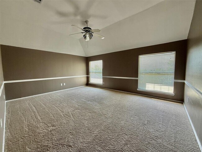 Building Photo - 1531 Arusha St
