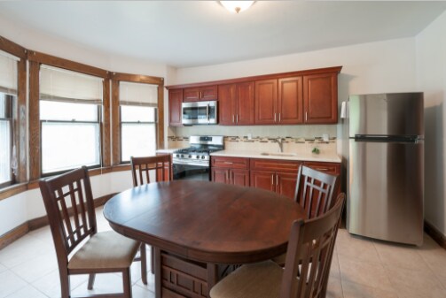 Building Photo - 36 Farr Ave