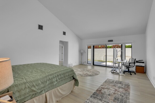 Building Photo - 2903 Banyan Blvd Cir NW