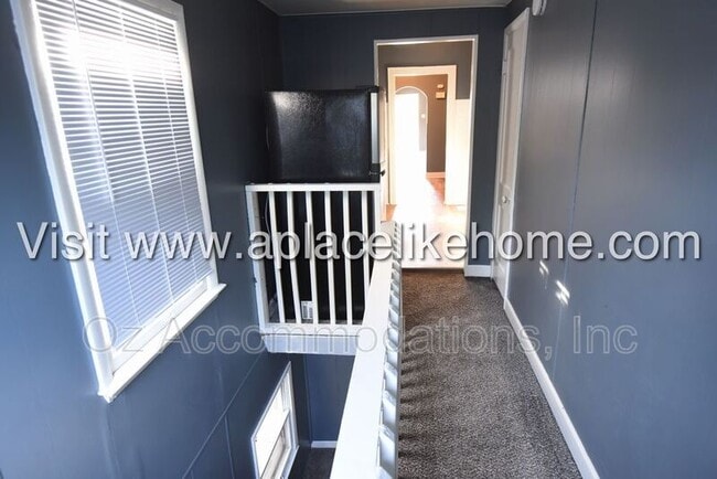 Building Photo - 745 Pacific Ave