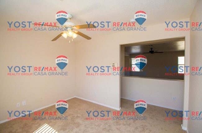 Building Photo - Charming home in SK Ranch!