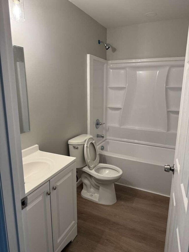 Building Photo - 214 Church St