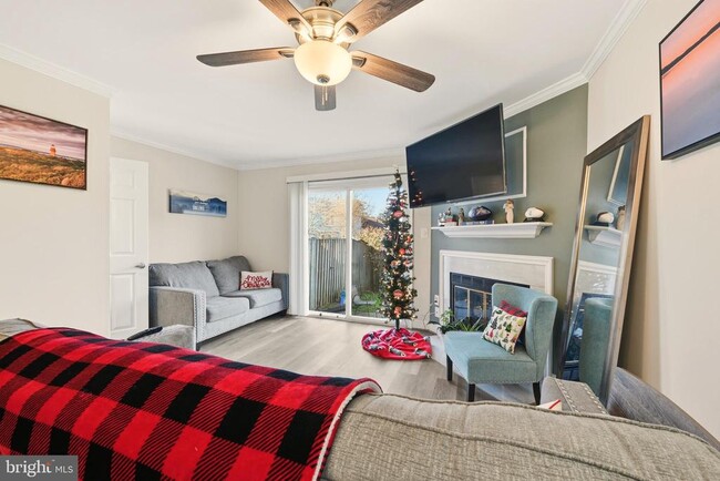 Building Photo - 2964 Kings Station Ct