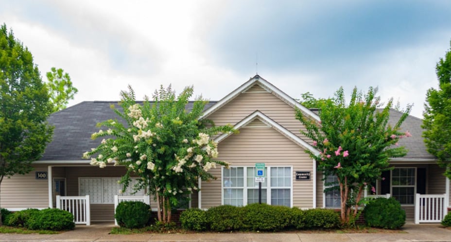 Building Photo - Bellewood Park Apartments