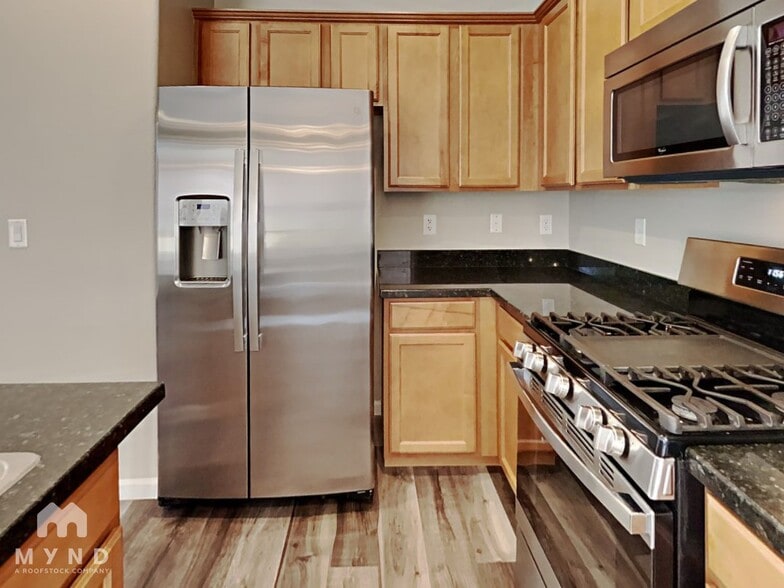 Building Photo - 8041 San Mateo St