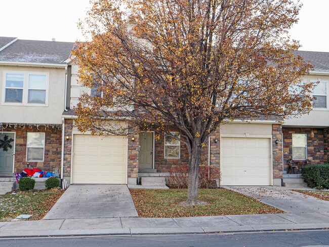 Building Photo - West Jordan Townhome