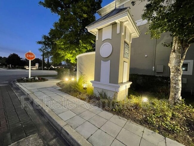 Building Photo - 8290 Gate Pkwy W