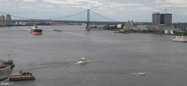 Building Photo - 717 S Christopher Columbus Blvd