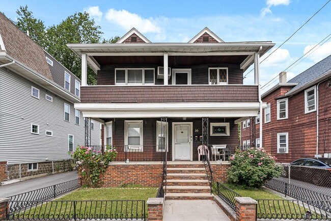 Building Photo - 20 Bowen Ave