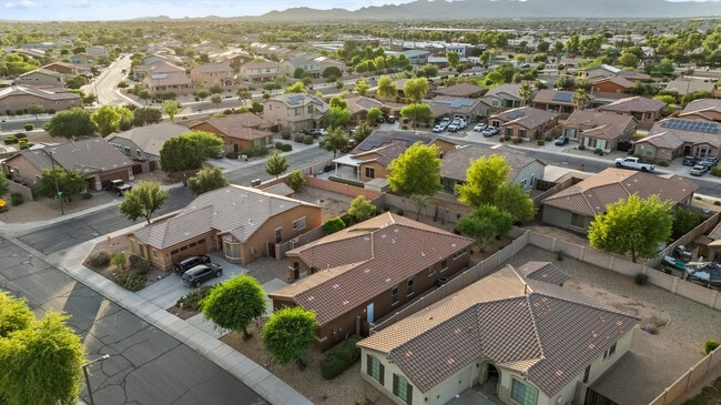 Building Photo - 16048 W Papago St