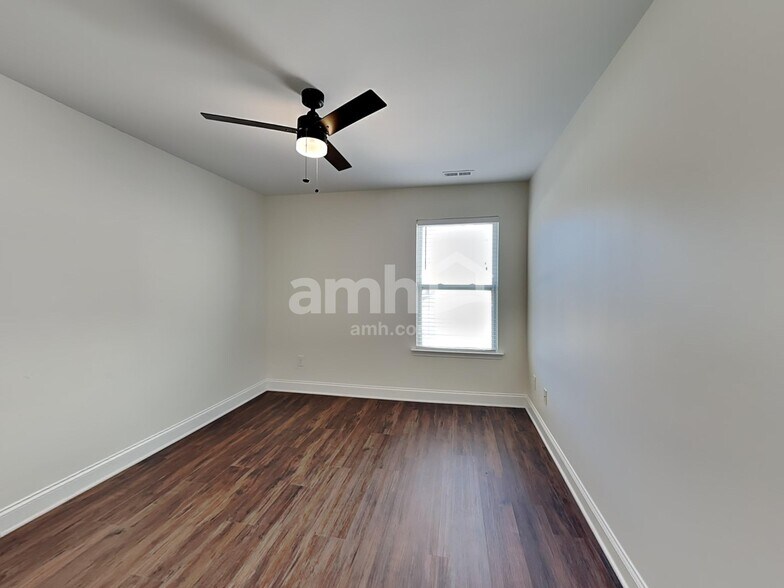 Building Photo - 1018 Forest Way Ct