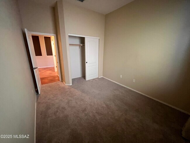 Building Photo - 13451 E Ace High Dr