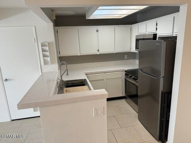 Building Photo - 1190 Tivoli Ln