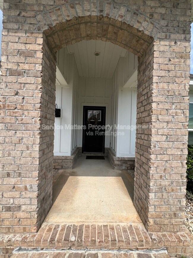 Building Photo - 5881 Cactus Dr