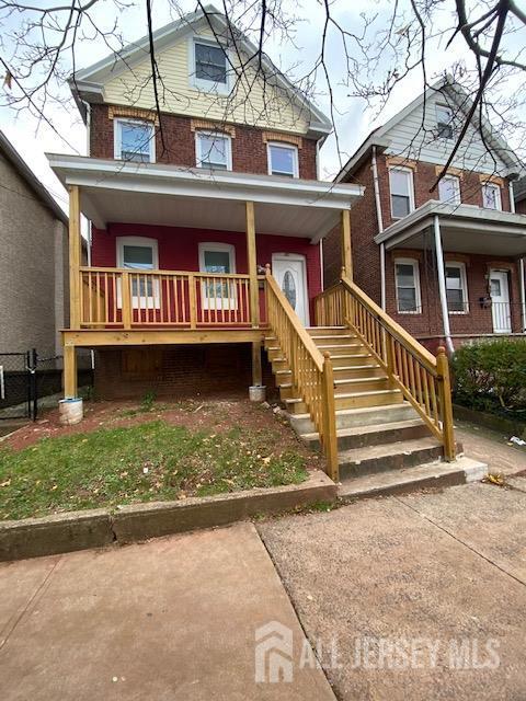 Building Photo - 310 Somerset St