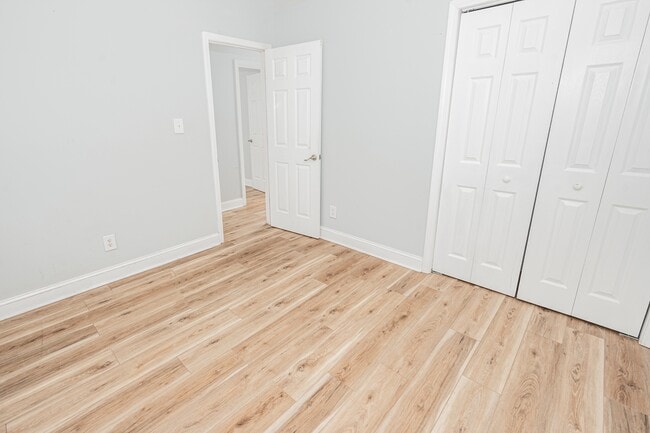 Building Photo - 218 Forestview Dr