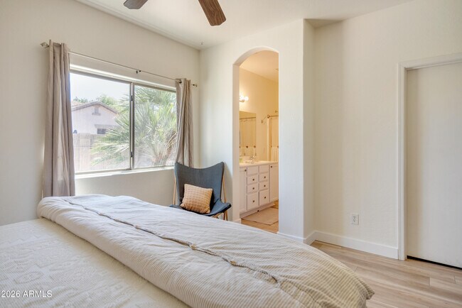 Building Photo - 21393 E Puesta Del Sol