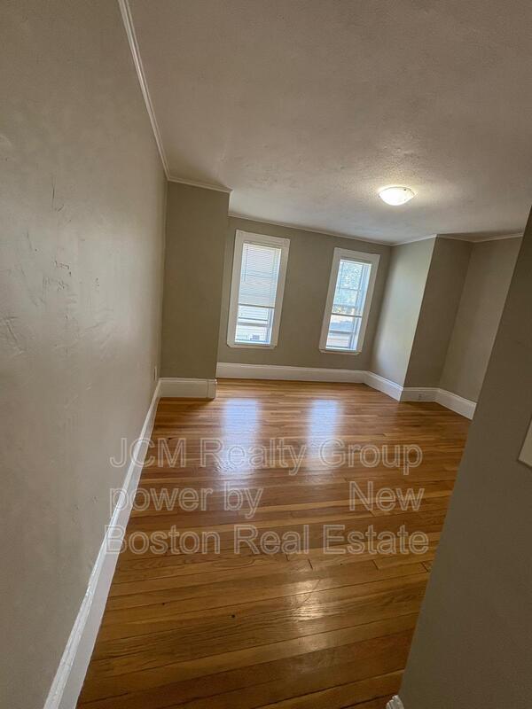 Building Photo - 40 Hurd St