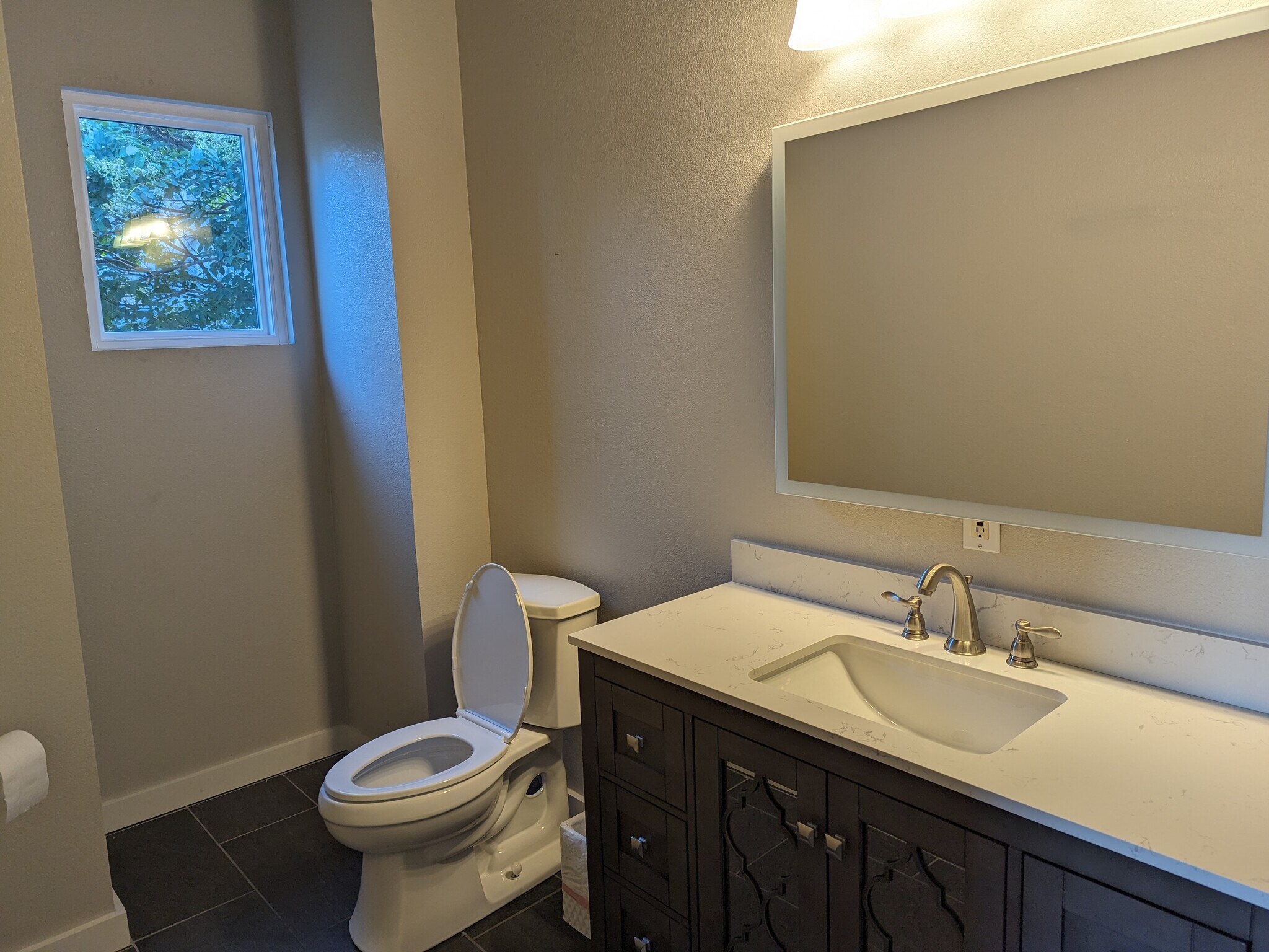 Building Photo - 7501 Shadowridge Run