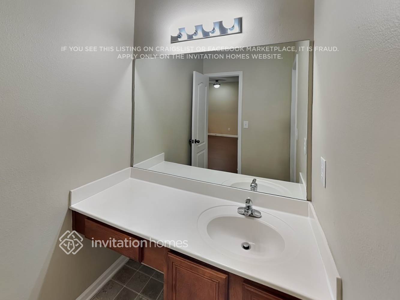 Building Photo - 6832 Grand Hickory Dr