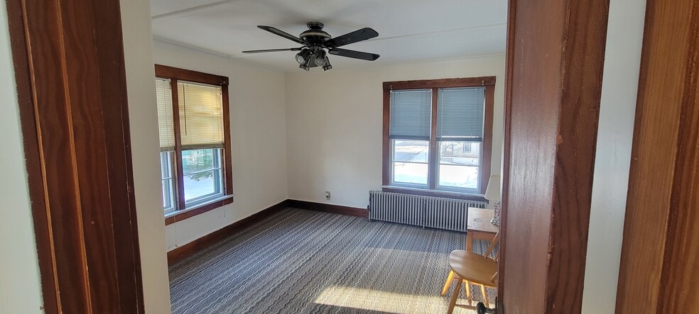 Building Photo - 361 Lakeside Ave