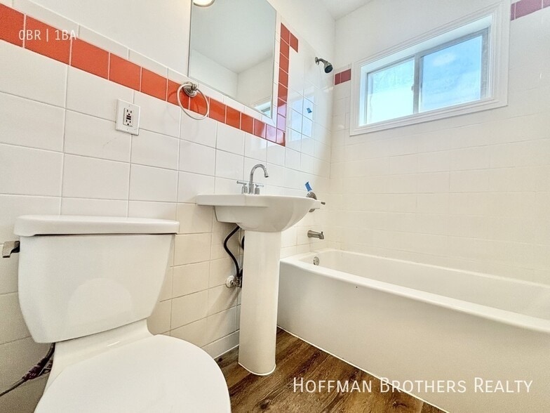 Building Photo - 1234 N Berendo St