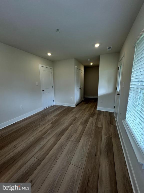 Building Photo - 2208 Winterberry Ln