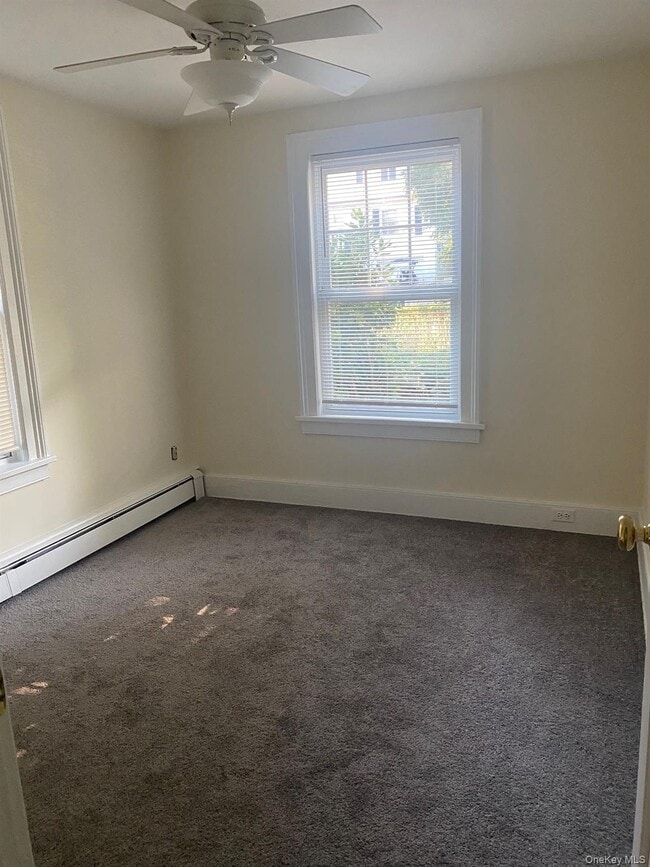 Building Photo - 46 Hemlock Ave