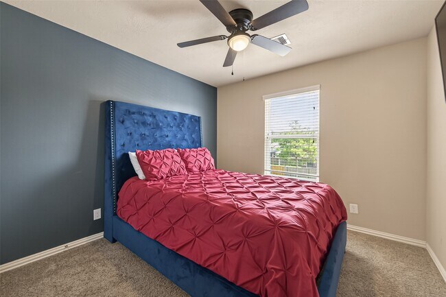 Building Photo - 4502 Mallory Creek Dr