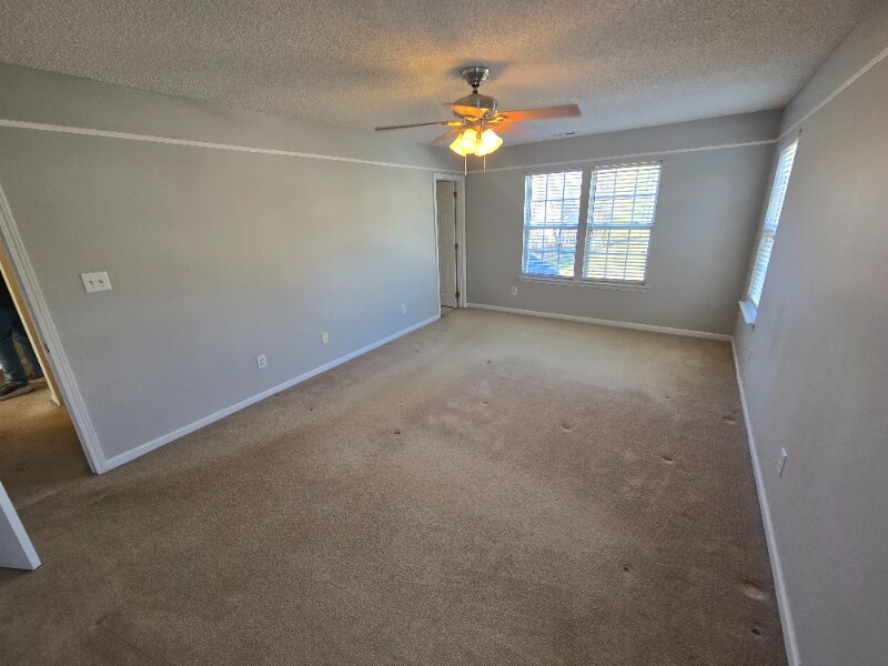 Building Photo - 12112 St Emilion Pl