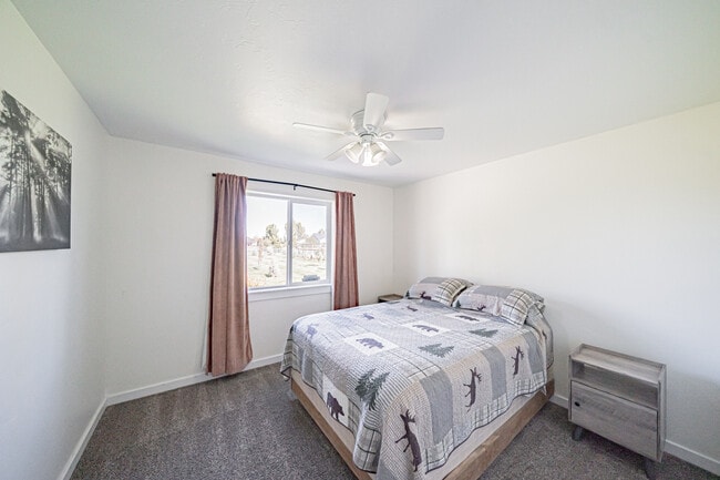 Building Photo - 416 W 260 N