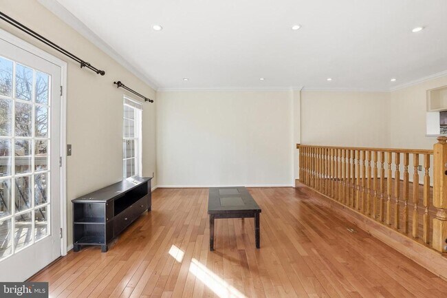 Building Photo - 6005 Pieco Ct