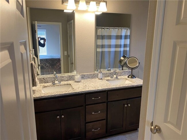 Building Photo - 93 Kinloch Dr