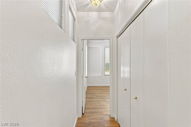 Building Photo - 10521 Angel Dreams Ave