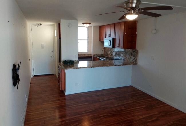 Building Photo - 1848 Kahakai Dr