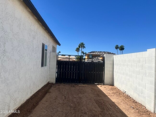 Building Photo - 10480 W Monaco Blvd