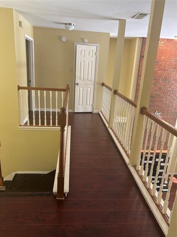 Building Photo - 1605 Willow Creek