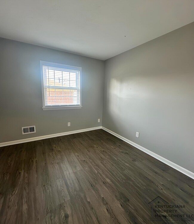 Building Photo - 3BR/2BA Home For Rent in Jtown!