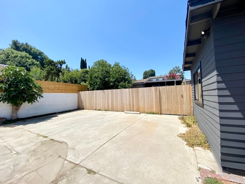 Building Photo - 4336 Toland Way
