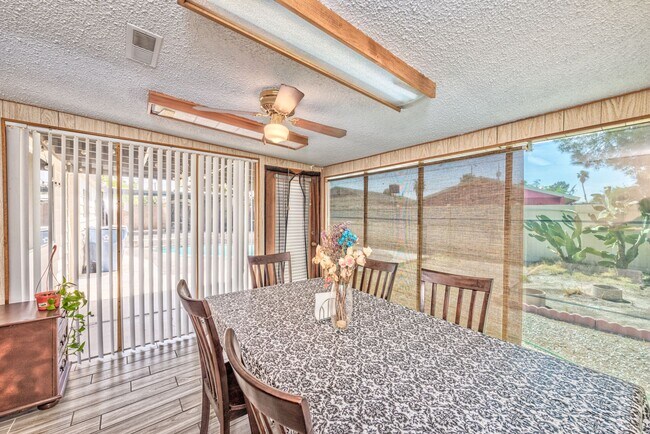 Building Photo - 5243 Orinda Ave