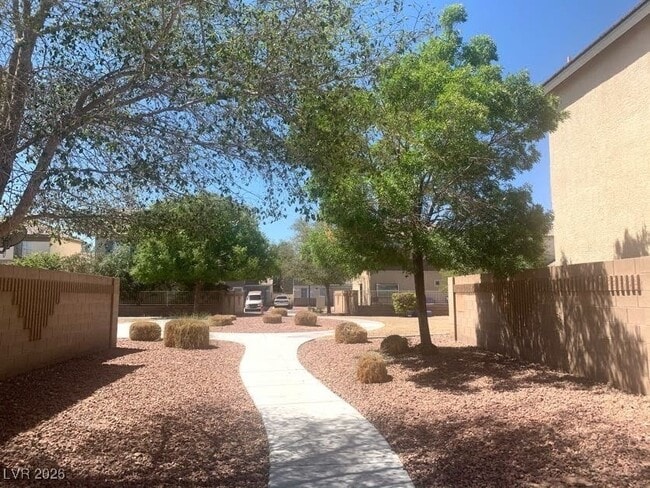 Building Photo - 5219 Paradise Valley Ave