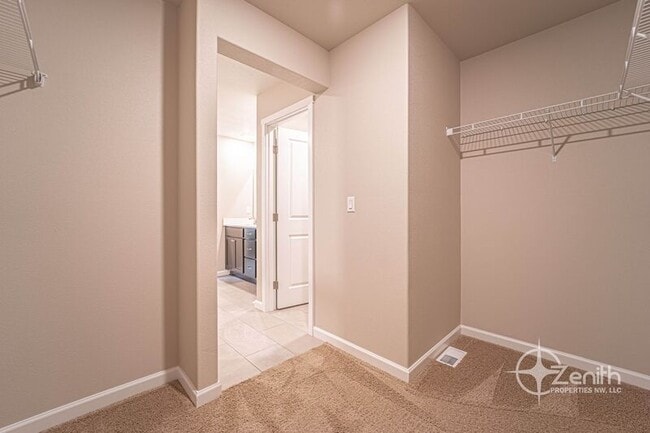 Building Photo - 15312 NE 72nd Way